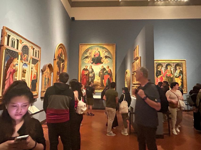 Florence: Accademia Gallery David Entry & Audio Guide App - Inside the main hall with the audio guide