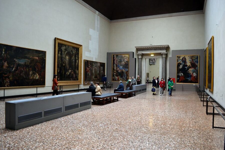Florence: Accademia Gallery Guided Experience - Small group comfort and private attention