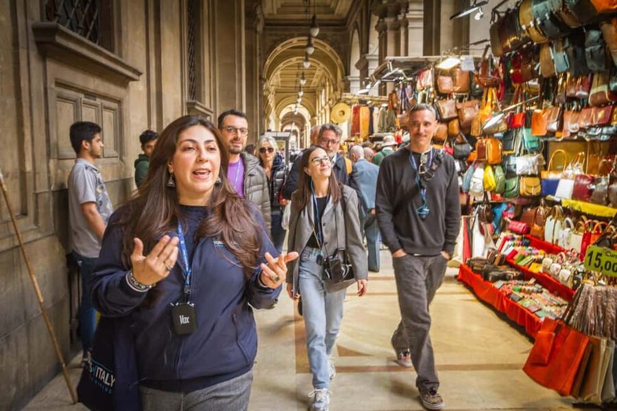 Florence: Accademia Gallery Guided Tour with an Art Expert - The first 30 minutes, getting oriented inside the gallery