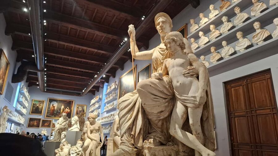 Florence: Accademia Gallery Ticket with APP Guide - Adding the Heart of Florence walking tour