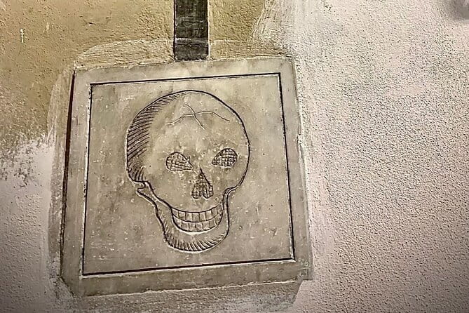 Florence Accademia Gallery Tour & Skip-the-Line Tickets Included - Staying inside after the guided hour