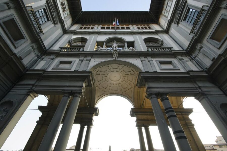 Florence: Early Morning Uffizi Gallery Guided Tour - Why the guide matters more than the ticket