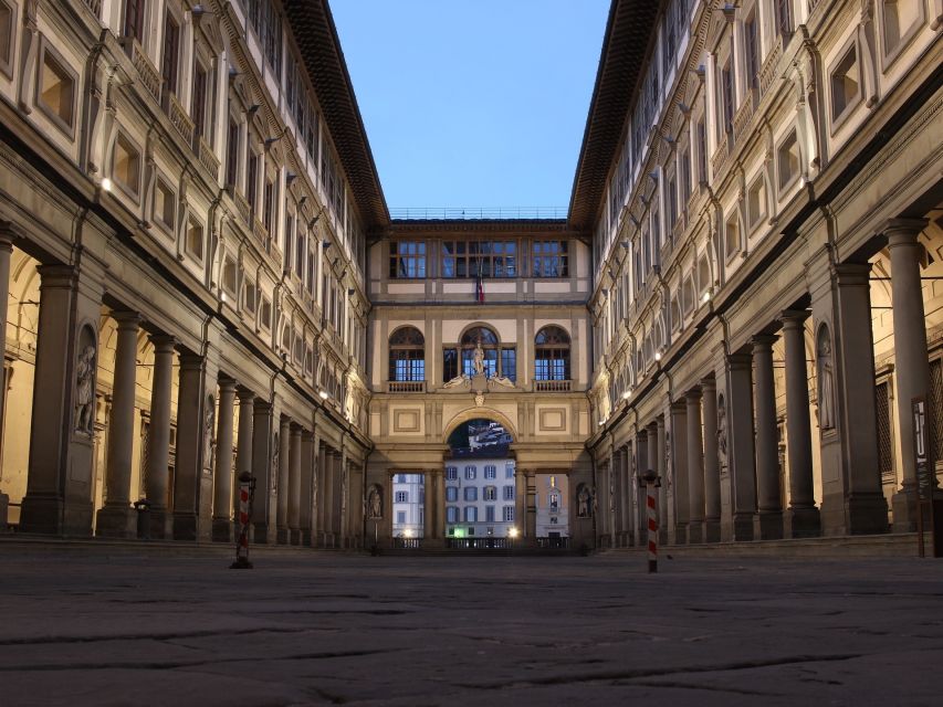 Florence: Early Morning Uffizi Gallery Guided Tour - The first rooms: learning how Renaissance art changed