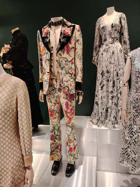 Florence: Fashion History Guided Walking Tour & Museum Visit - Who should book this fashion walk?