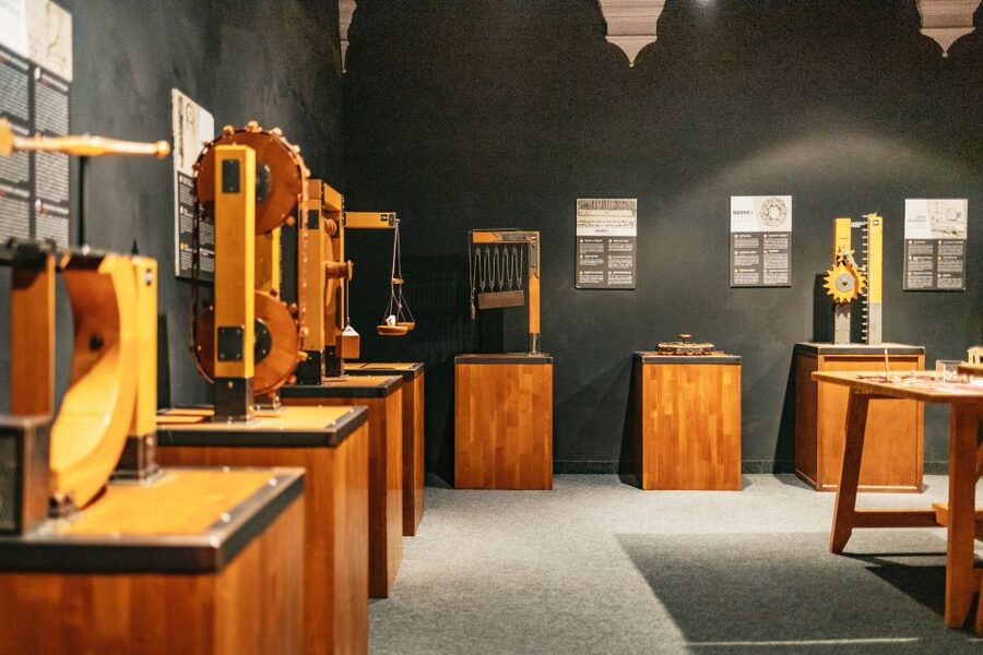 Florence: Leonardo Interactive Museum Entry Ticket - How it compares with other Leonardo attractions