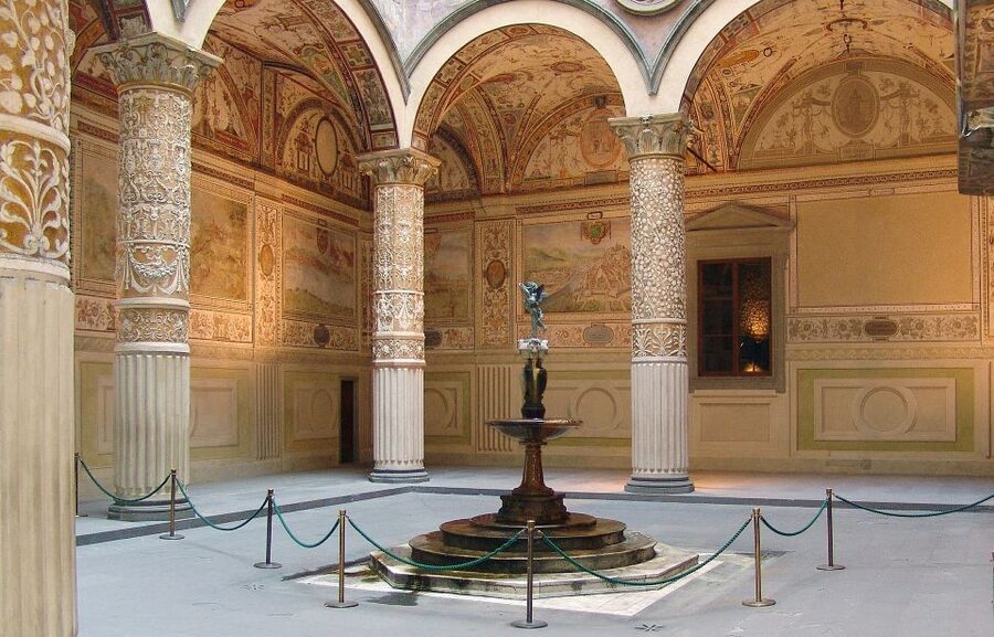 Florence: Palazzo Vecchio Museum - The palace rooms and Medici apartments