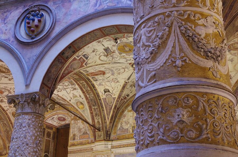 Florence: Palazzo Vecchio Museum - Should you book Palazzo Vecchio with a guide?