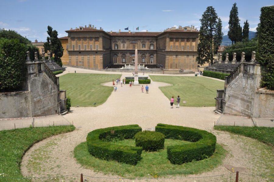 Florence: Pitti Palace, Boboli Garden, Palatine Gallery Tour - Boboli Gardens from the amphitheater to the upper paths