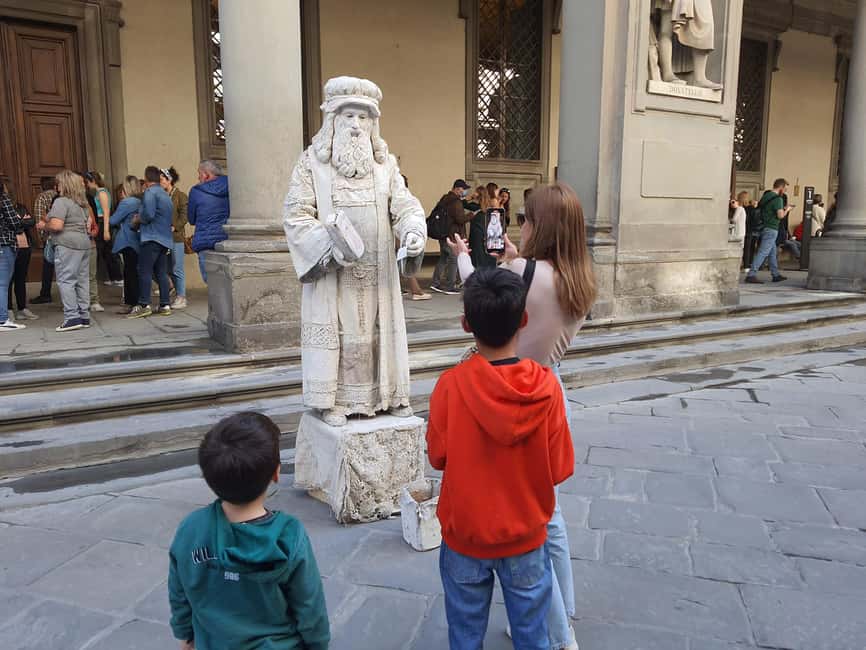 Florence: Skip-the-Line Uffizi Museum Tour Kids & Families - Guides who know how to keep children involved