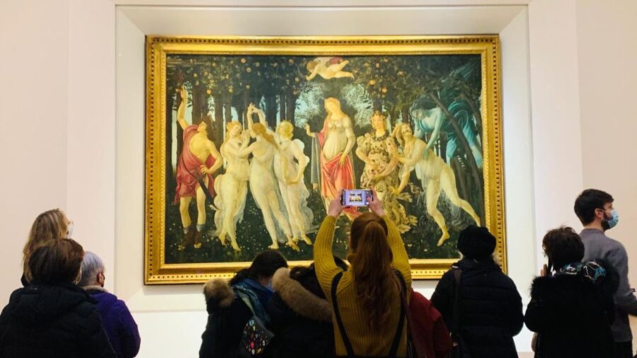 Florence: Uffizi Gallery Guided Art Tour - Entering the Uffizi with a separate entrance
