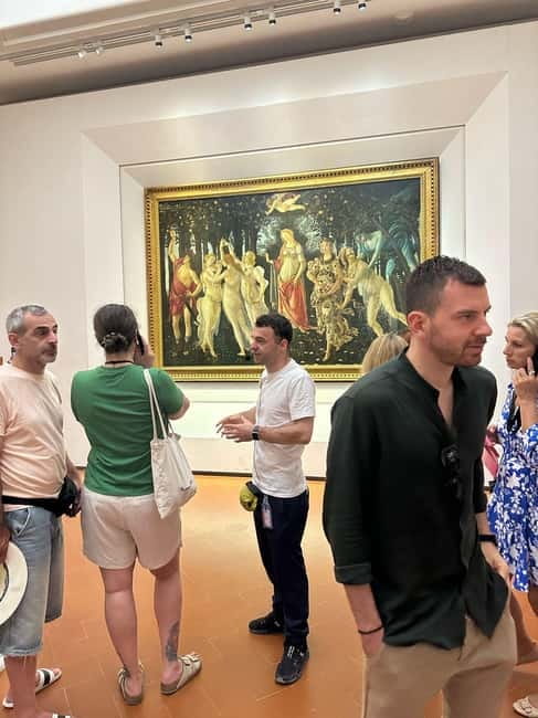 Florence: Uffizi Gallery Guided Tour, Skip-the-Line Tickets - Following the Uffizi through power and propaganda