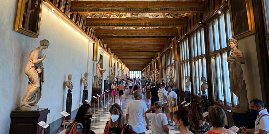 Florence: Uffizi Gallery Priority Ticket & Small-Group Tour - Botticelli’s Venus and the Uffizi’s famous rooms