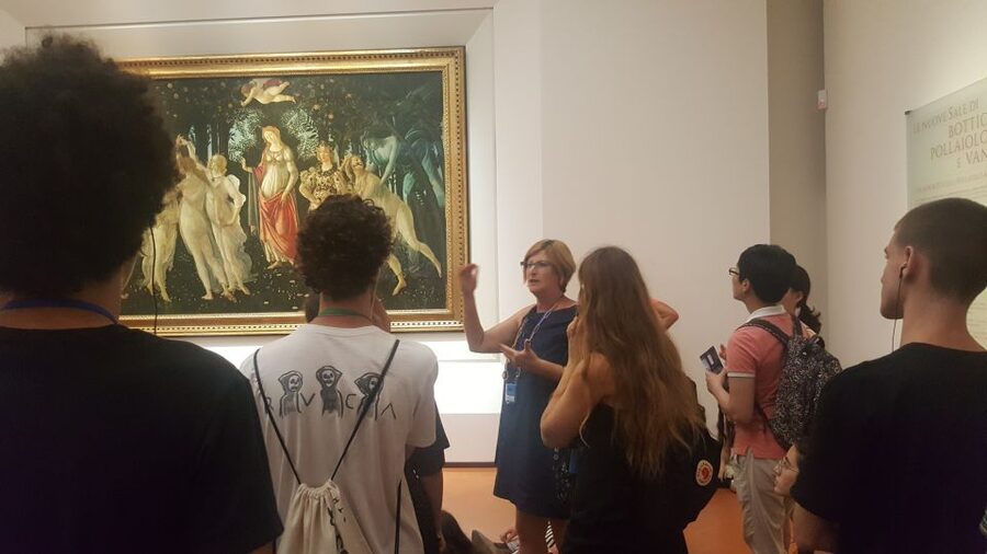 Florence: Uffizi Gallery Private Treasure Hunt for Families - What the $286.04 price means