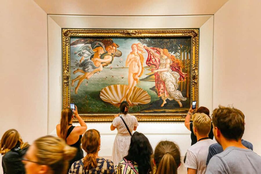 Florence: Uffizi Gallery Reserved Entry Ticket & Audioguide - Finding the host under the Donatello statue