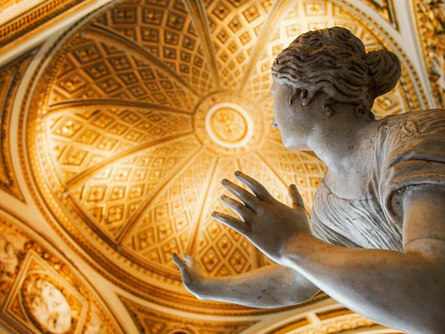 Florence: Uffizi Gallery Reserved Entry Ticket & Audioguide - Taking breaks and seeing Florence from above