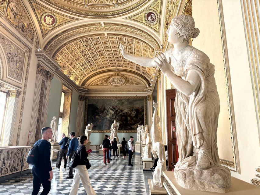 Florence: Uffizi Gallery Reserved-Entry VIP Tour - How the group size affects the experience
