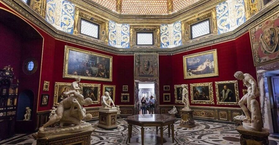 Florence: Uffizi Gallery Small Group with Entrance Tickets - Key points at a glance