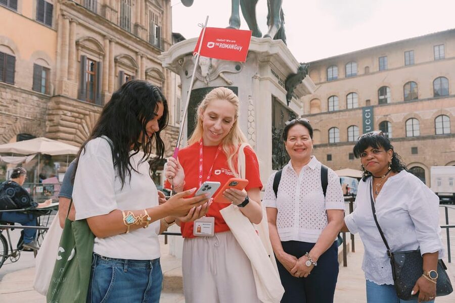 Florence: Walking Tour with David, Duomo & Uffizi Gallery - The guide can make or break the day