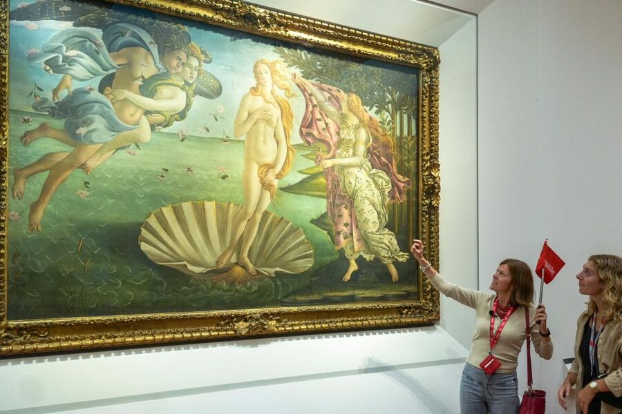 Florence: Walking Tour with David, Duomo & Uffizi Gallery - Porcellino Market and the lucky bronze boar