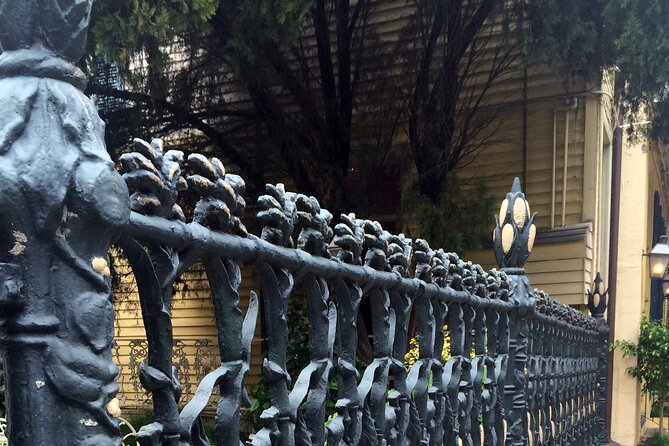 French Quarter Walking Tour With Comp 1850 House Museum Admission - Guides who add more than memorized facts