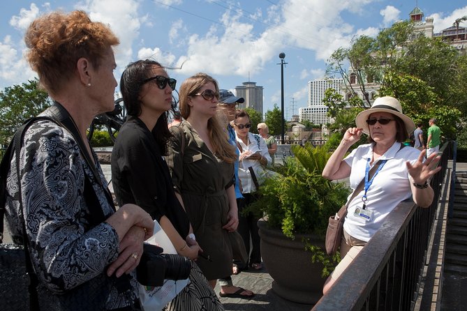 French Quarter Walking Tour With Comp 1850 House Museum Admission - The opening museum visit and the Pontalba apartment