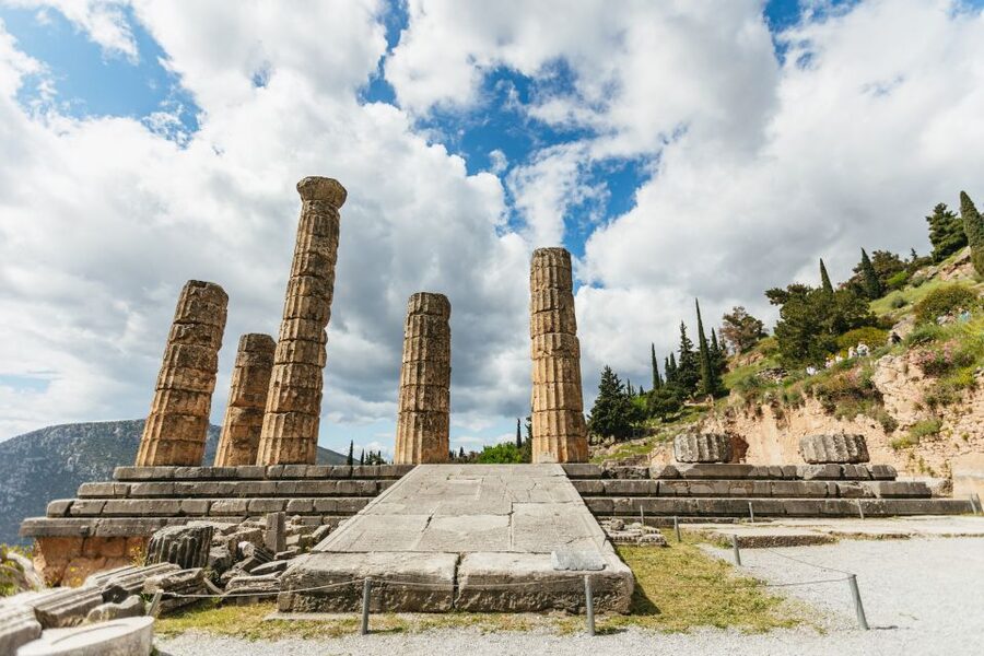 From Athens: Small-Group Delphi, Museum & Arachova Day Trip - Timing, crowds, and the return to Athens