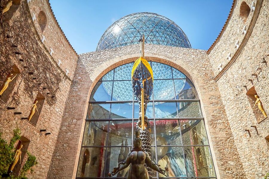From Barcelona: Girona&Dalí Museum Day Trip with Small Group - The Dalí Jewels exhibition and museum layout