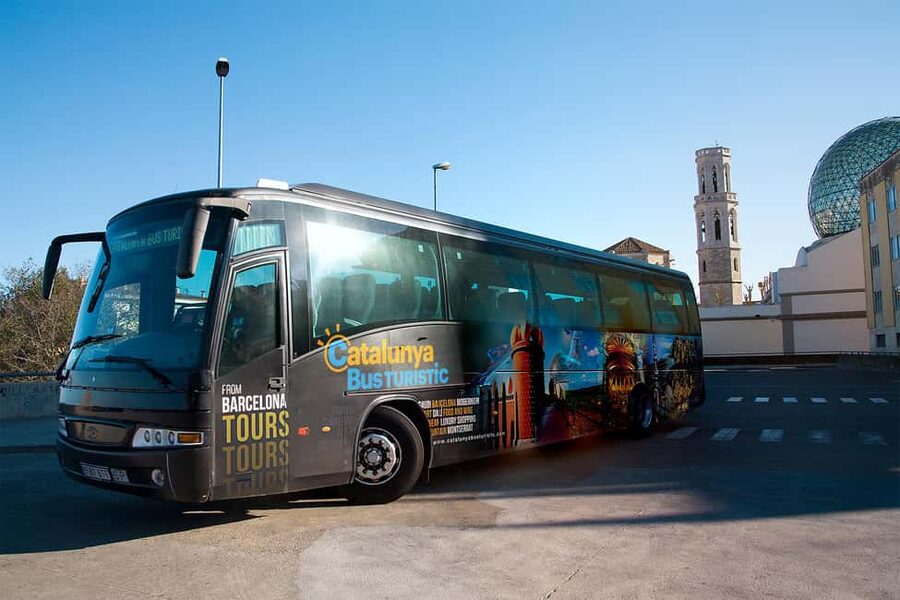 From Barcelona: Girona&Dalí Museum Day Trip with Small Group - Guides, drivers, and the pace of the day