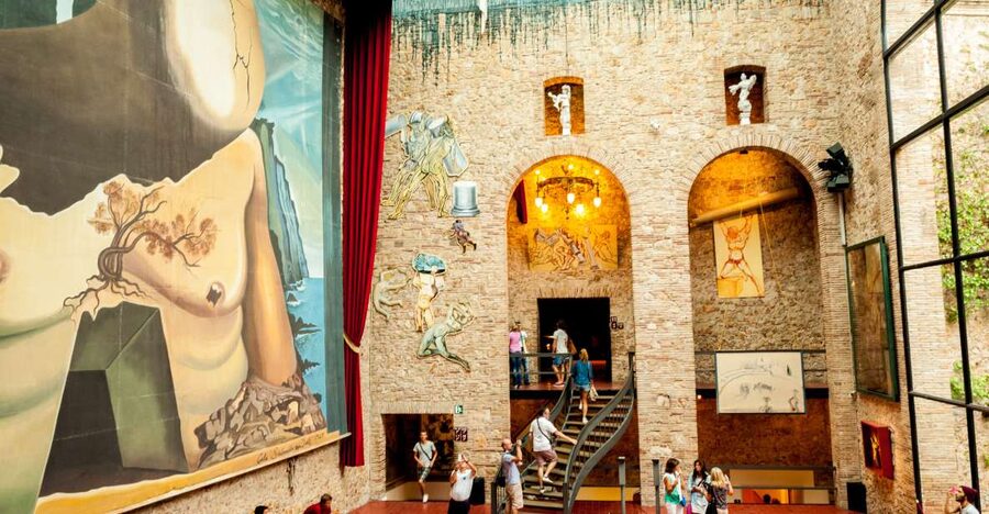 From Barcelona: Girona Guided Tour & Dalí Museum in Figueres - Girona’s medieval streets and Roman beginnings