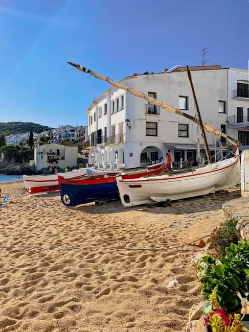 From Barcelona: Small-Group Tour Costa Brava & Dali Museum - Figueres and Salvador Dali’s surreal museum
