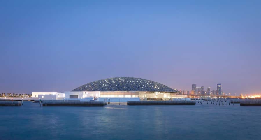 From Dubai: Abu Dhabi City Tour With Louvre Museum - Key points at a glance