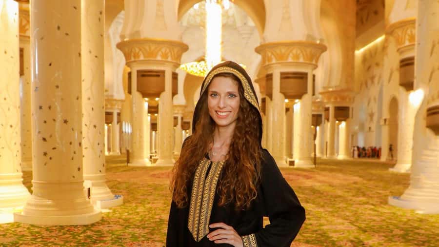 From Dubai: Abu Dhabi Grand Mosque & Louvre Museum Full-Day - How the timing feels in practice