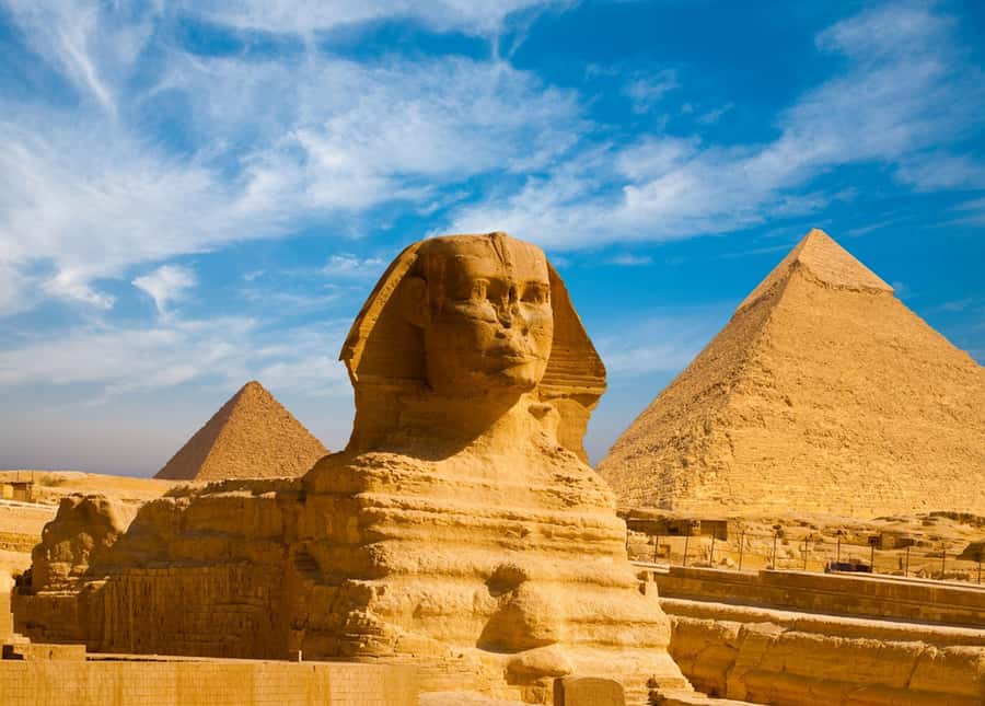 From Hurghada: Pyramids and Egyptian Museum Tour & Boat Ride - Shopping stops and the return journey