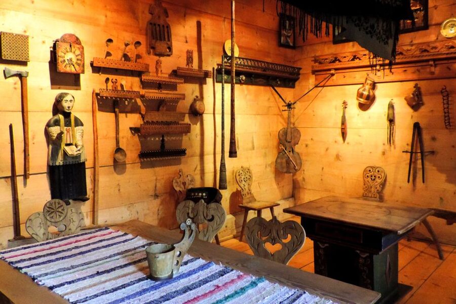 From Krakow: Zakopane Tour with Gubalowka Funicular & Museum - Villa Koliba and the Zakopane style