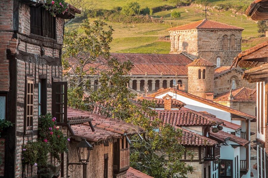 From Santander: Santillana del Mar & Altamira Museum Tour - Timing, comfort, and practical limits