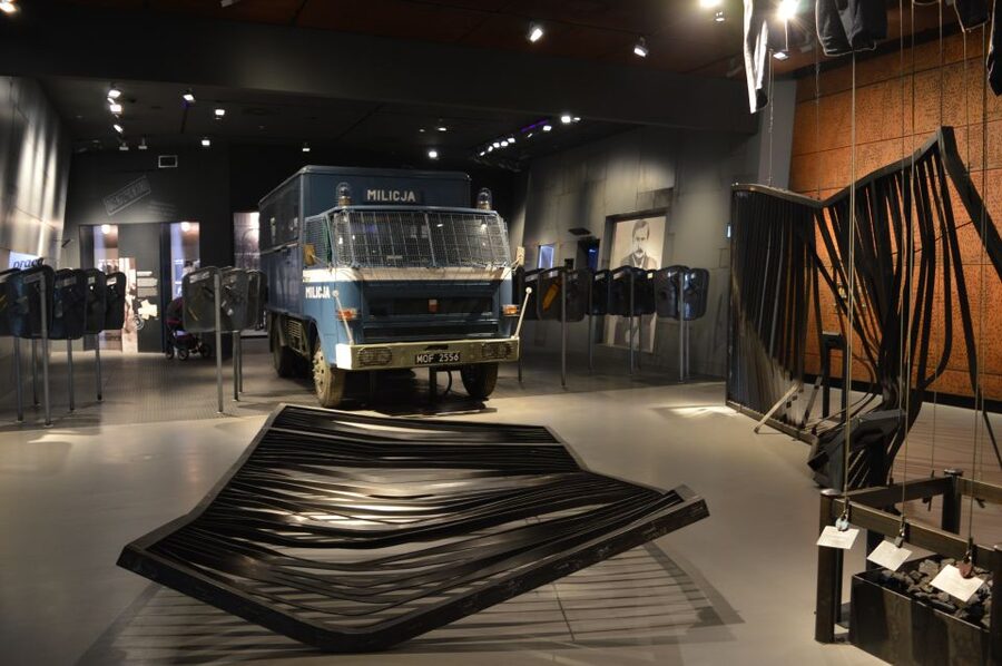 Gdansk: Private Communism Tour with Solidarity Center Museum - Who will get the most from this tour?