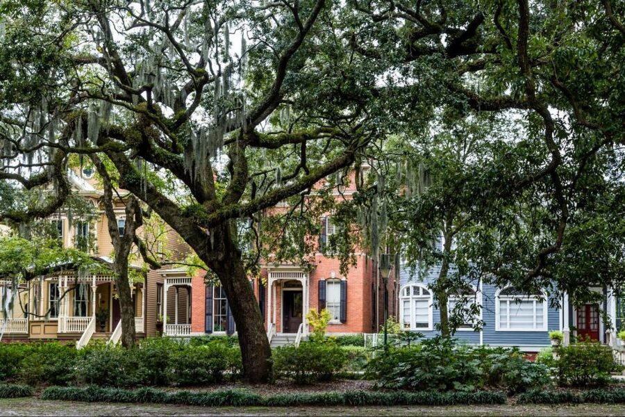 Ghost Tour Featuring The Savannah Paranormal Museum - The interactive performance is the main scare
