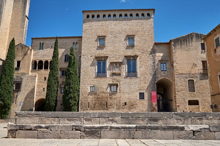 Girona: Cathedral of Girona + Art Museum + St. Felix Church - What the price includes, and what it does not