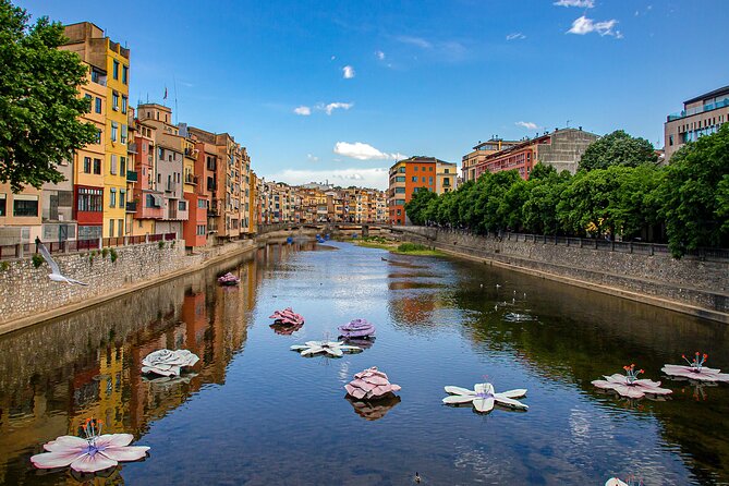 Girona, Figueres, Dalí Museum and Cadaqués Tour from Barcelona - The guides make the difference