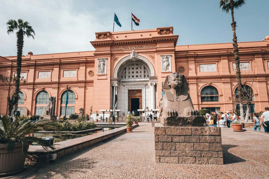 Giza: Egyptian Museum & Optional Khan el-Khalili Tour - Choosing between three and eight hours