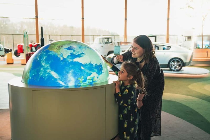 Gothenburg: World of Volvo Exhibition Entry Ticket - From the ÖV4 to the EX90