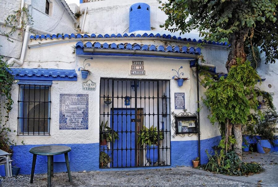 Granada: Albaicín, Sacromonte & Museum of Caves Walking Tour - Key points to know before booking