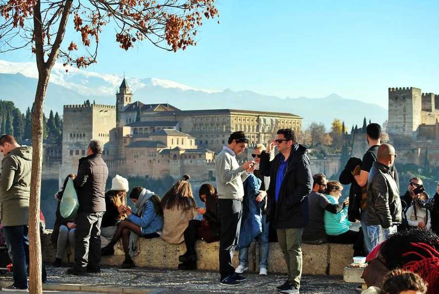 Granada: Albaicín, Sacromonte & Museum of Caves Walking Tour - Is $35 good value?