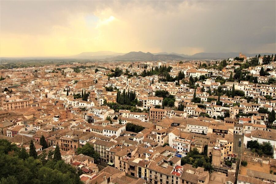 Granada: Albaicín, Sacromonte & Museum of Caves Walking Tour - San Nicolás and the Alhambra panorama