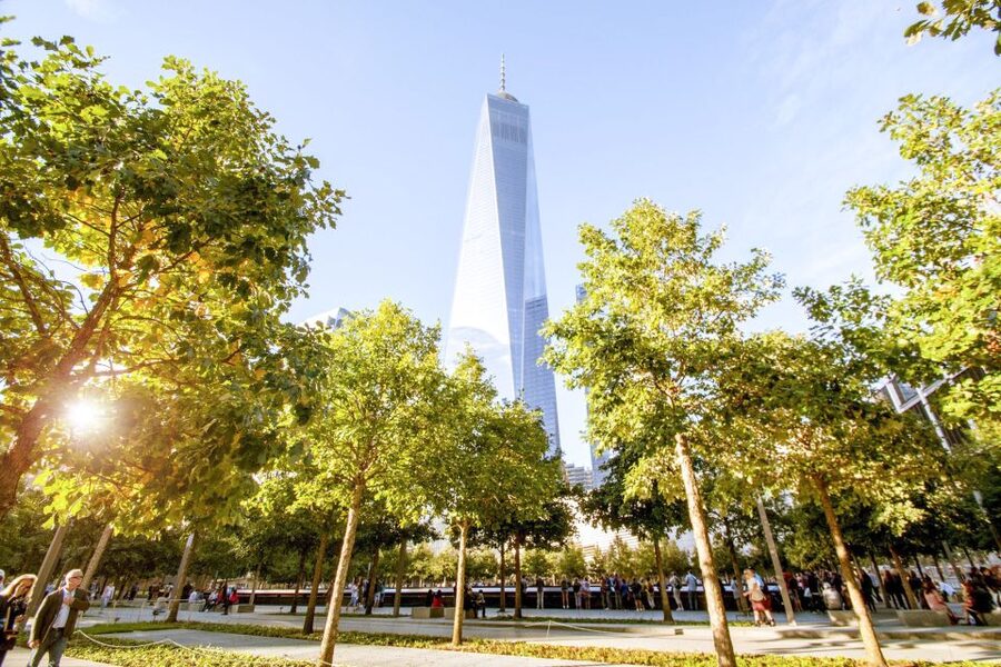Ground Zero 9/11 Memorial Tour & Optional 9/11 Museum Ticket - Walking from the new World Trade Center to the Memorial