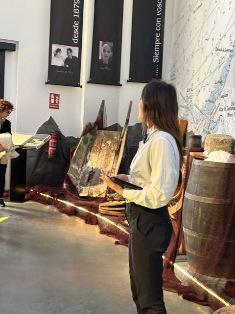 Guided Tour of the Factory + Anchovy Museum - Watching an octavillo being made