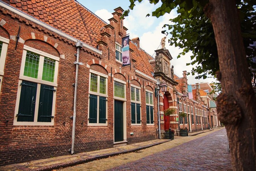 Haarlem: Frans Hals Museum Entrance Ticket with Audio Guide - Who will enjoy this museum ticket most?