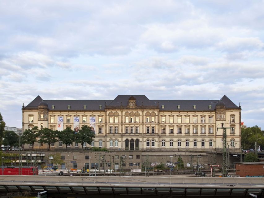 Hamburg: 3-Day Art Exhibition & Gallery Ticket - Deichtorhallen for Photography and Contemporary Art