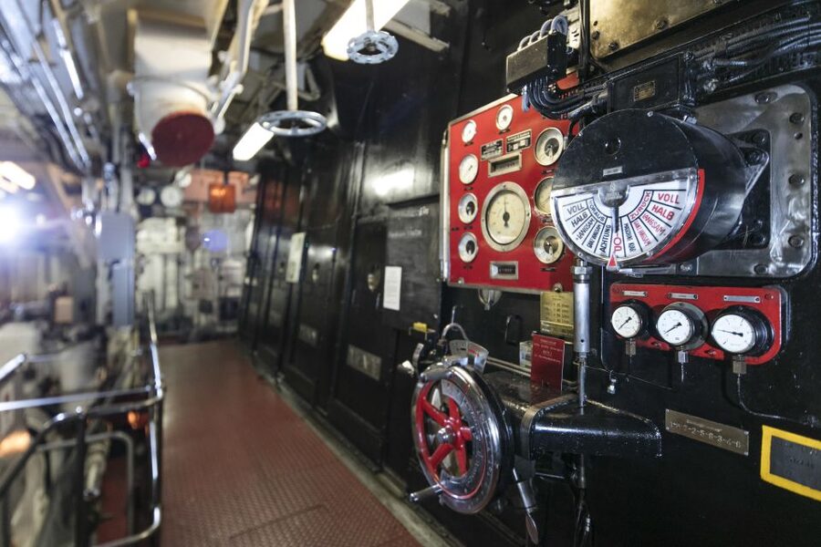 Hamburg: Entrance to the Museum Ship Cap San Diego - The saloon and the passenger side of the voyage