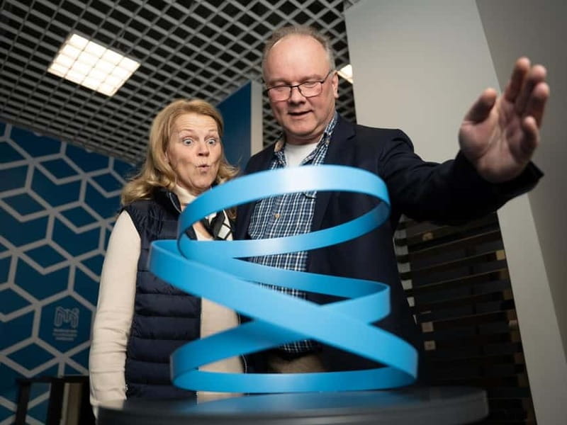 Hamburg: Museum of Illusions Ticket - Who will enjoy it most?